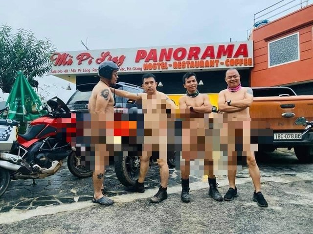 Posting `nude` photos to protect the environment, Facebooker Hieu Orion apologized